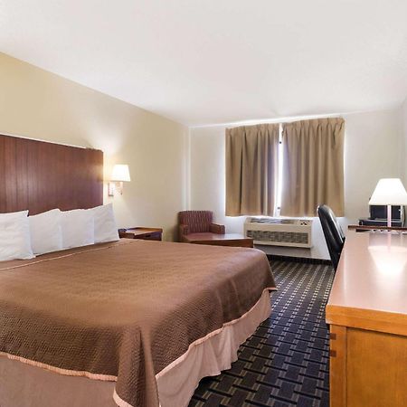 Rodeway Inn Gallup Bagian luar foto