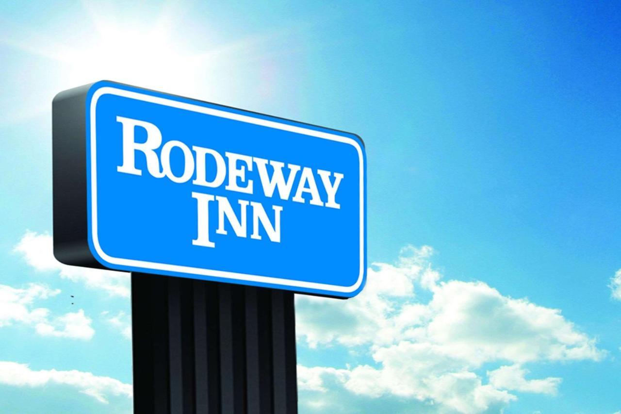 Rodeway Inn Gallup Bagian luar foto