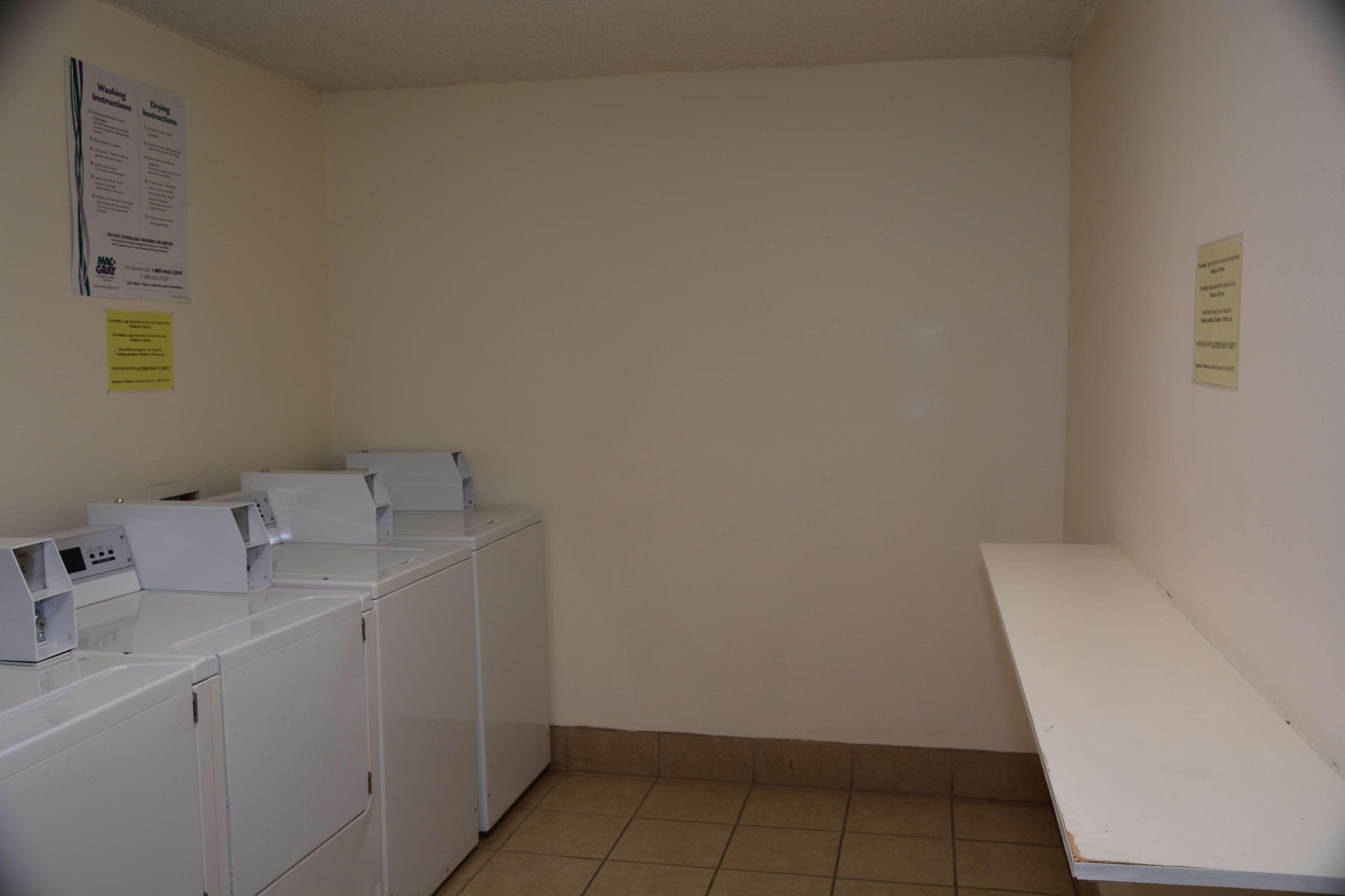 Rodeway Inn Gallup Bagian luar foto