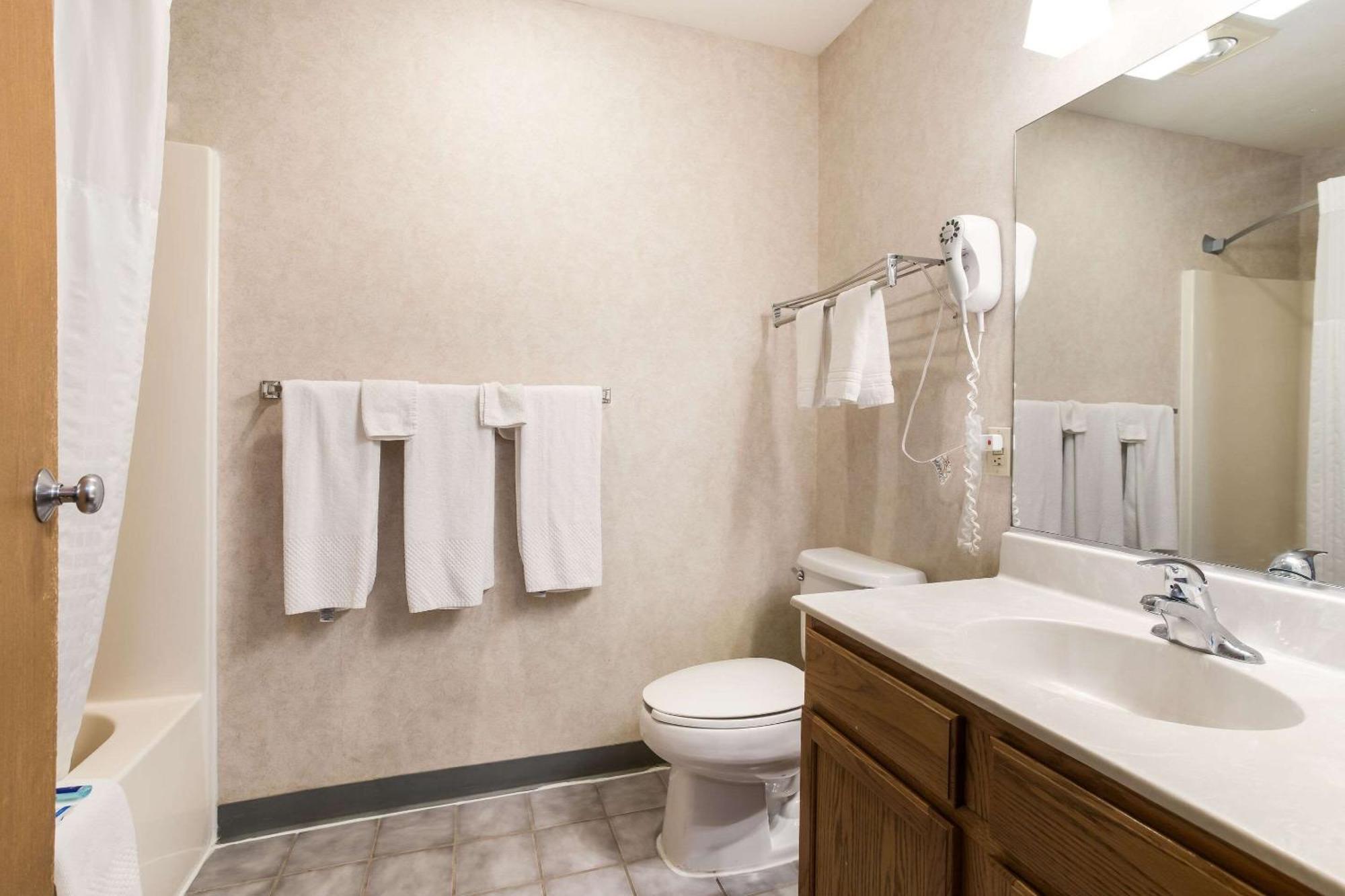 Rodeway Inn Gallup Bagian luar foto