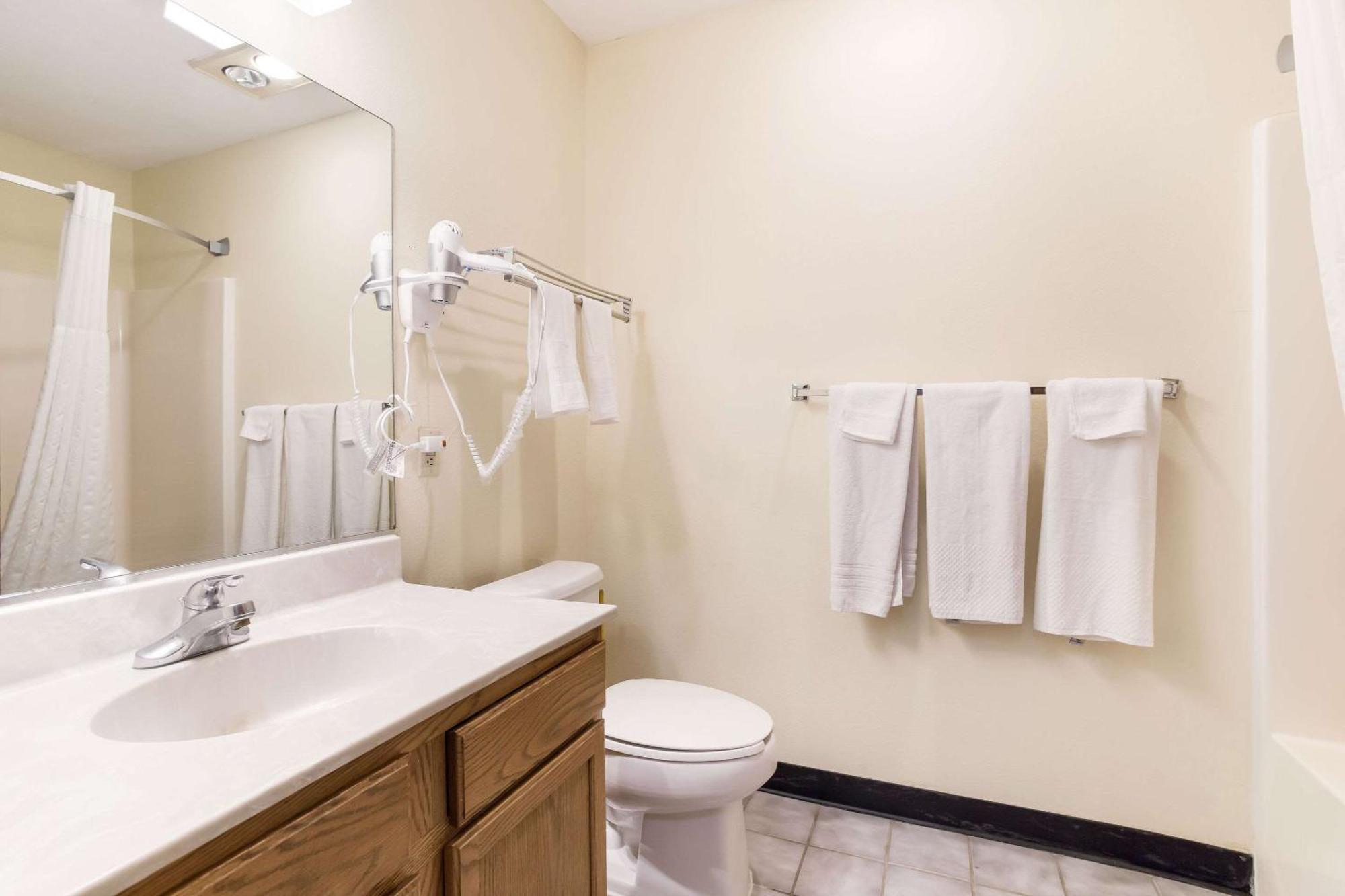 Rodeway Inn Gallup Bagian luar foto