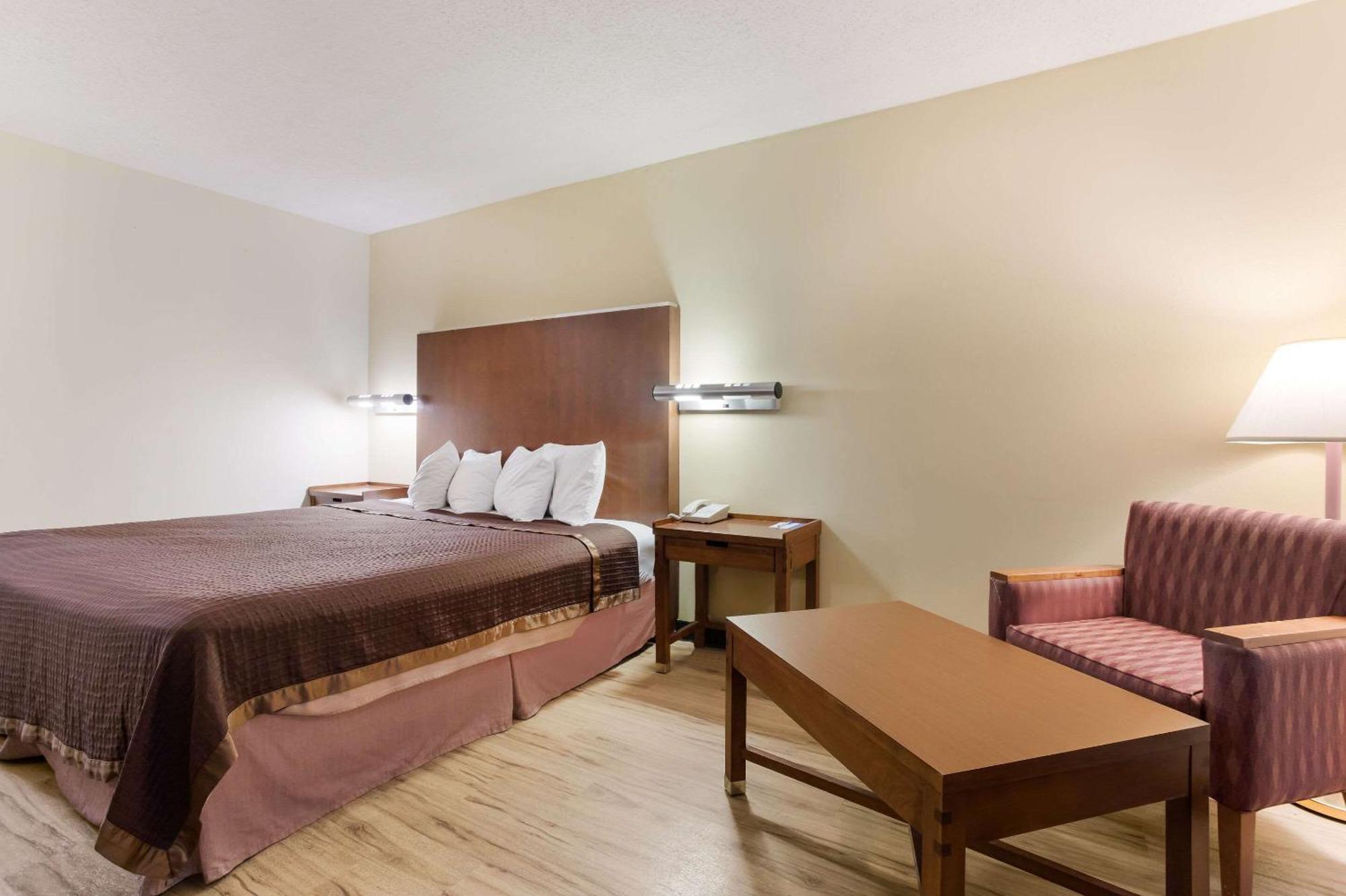 Rodeway Inn Gallup Bagian luar foto