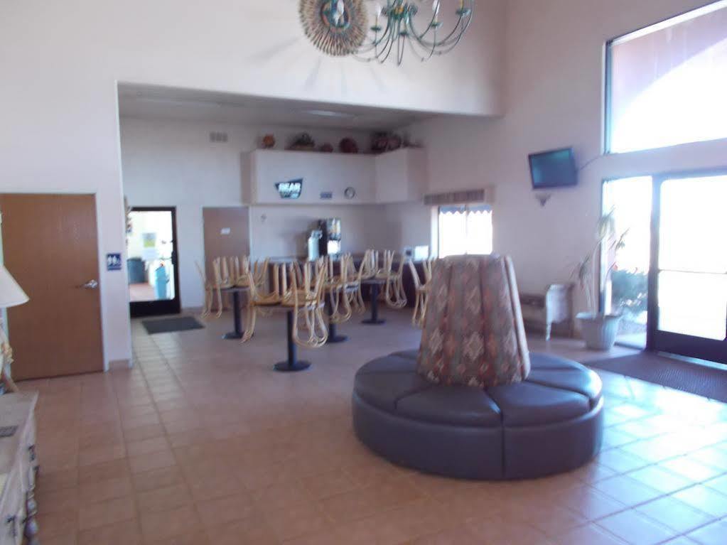 Rodeway Inn Gallup Bagian luar foto